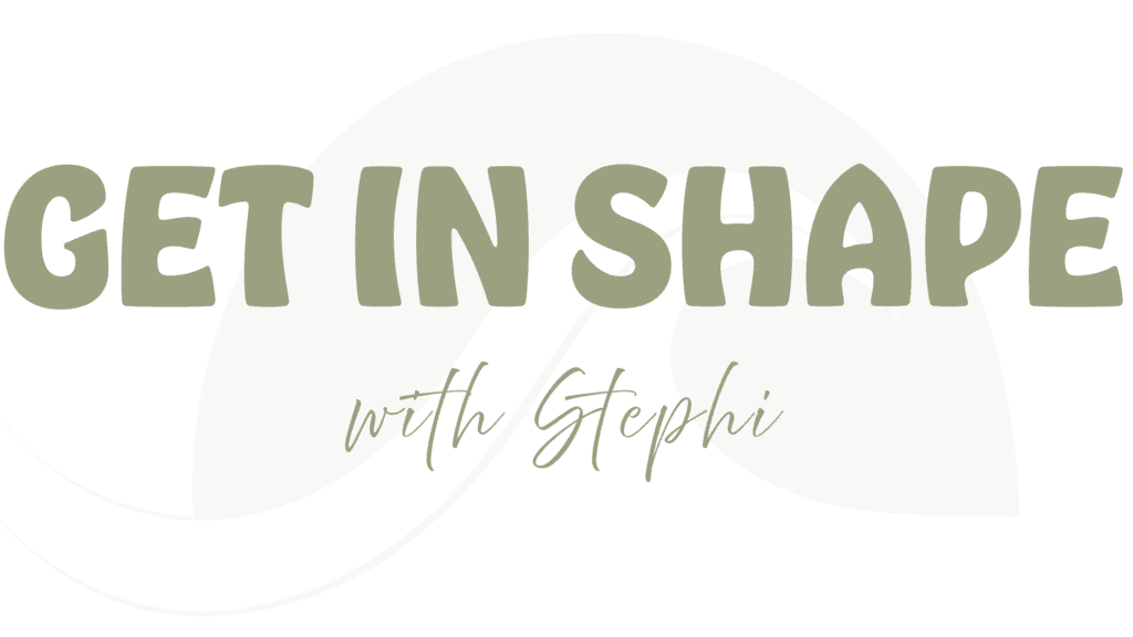 Das offizielle Logo von GET IN SHAPE WITH STEPHI mit der Welle im Hintergrund & dem Text im Vordergrund. 