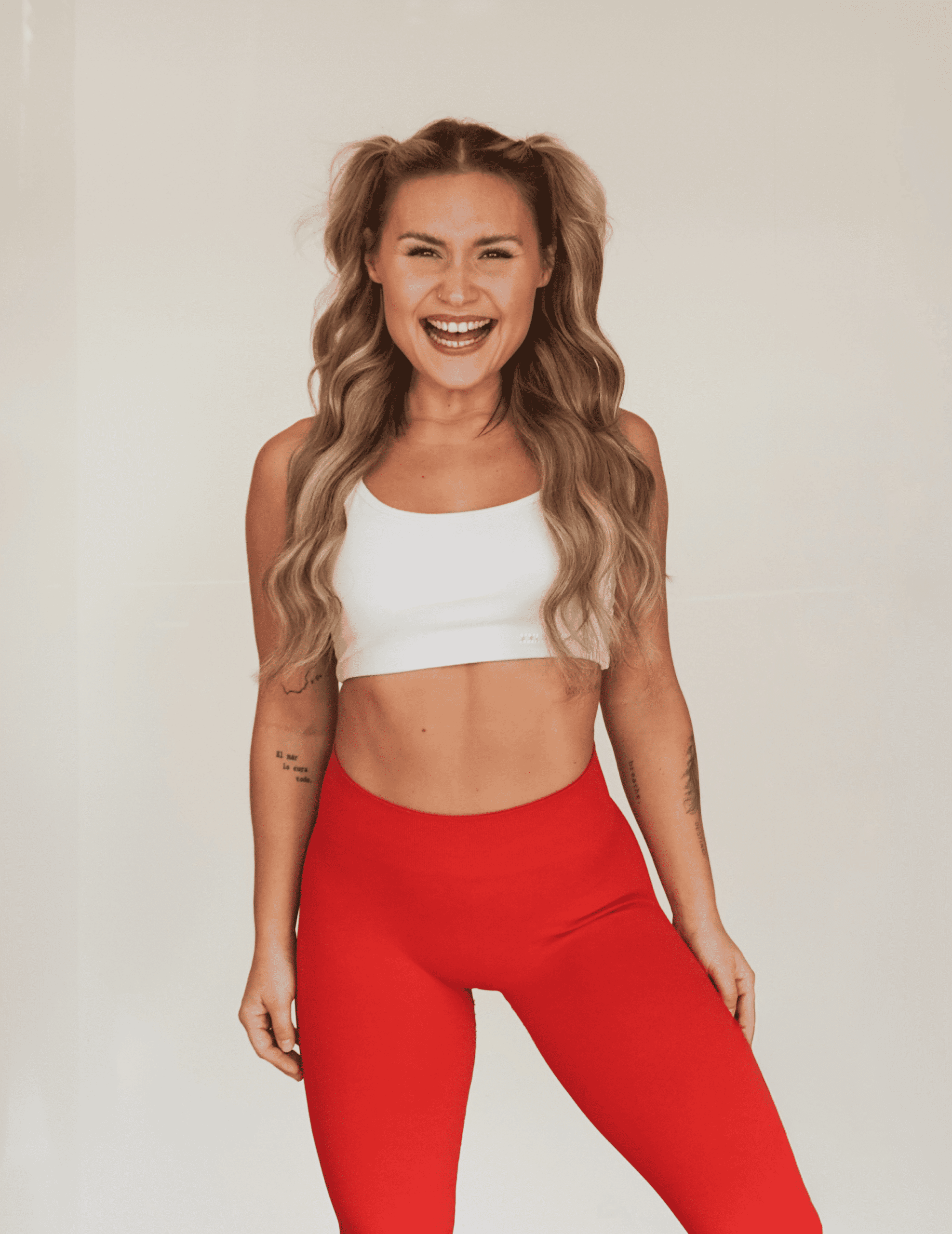 Get In Shape with Stephi - Lachend